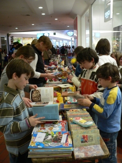 IL MERCATINO INTERNAZIONALE DELLA BONTA'